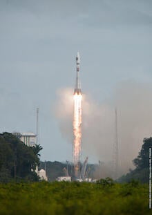 ariane-5-rocket-launches-galileo-satellites.jpg