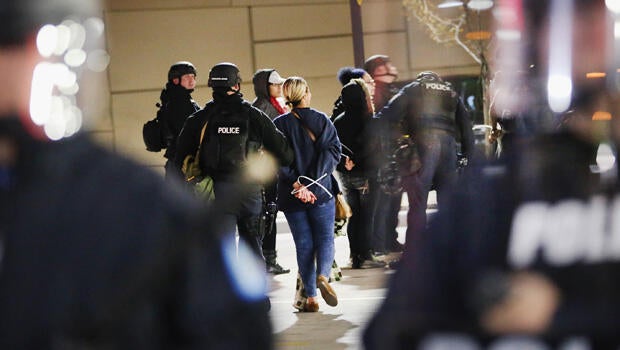 ferguson-protest-arrests-620-457105596.jpg