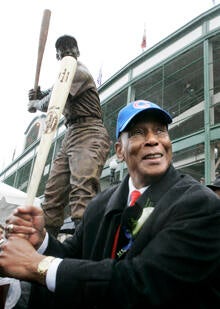 ernie-banks-statue-crop.jpg