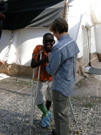 katie couric haiti 2010 katie couric returns to haiti photo 1 pictures cbs news katie couric haiti 2010 katie couric returns to haiti photo 1 pictures cbs news