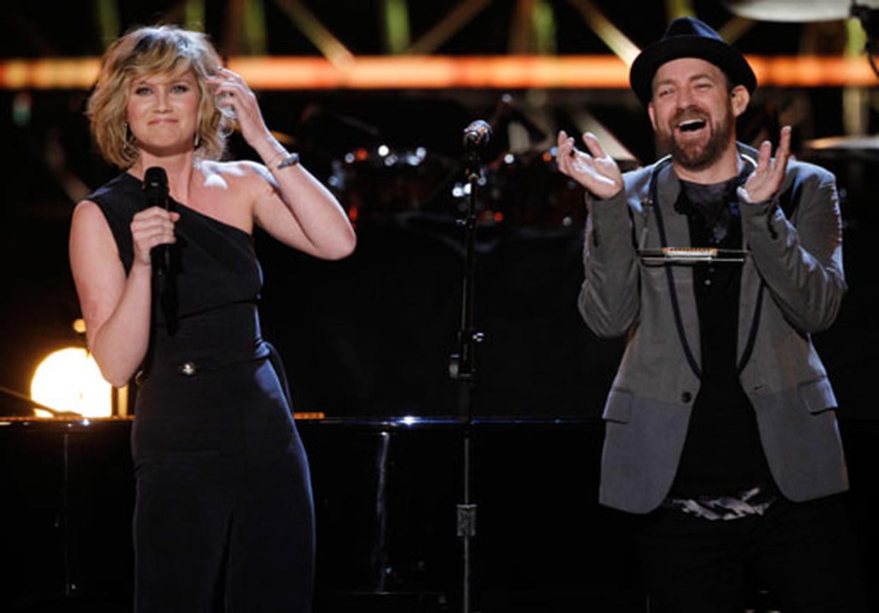 Brooks & Dunn on Stage at Tribute Tribute to Brooks & Dunn Pictures