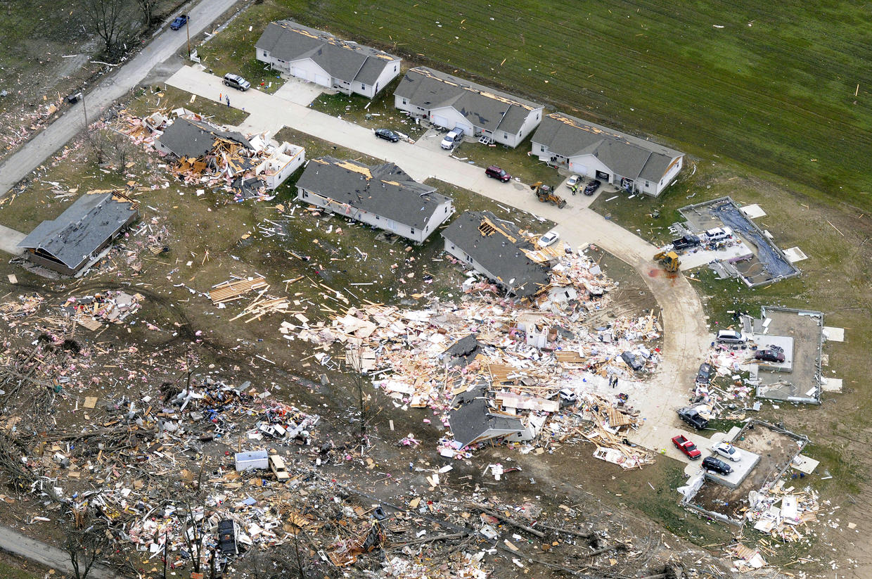 Aerial views of tornado damage Photo 9 Pictures CBS News