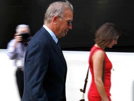 Actor Kevin Costner arrives at federal court in New Orleans June 4, 2012.
