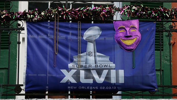 Scammed 49ers fan gets Super Bowl tickets from Ticketmaster CEO - CBS News