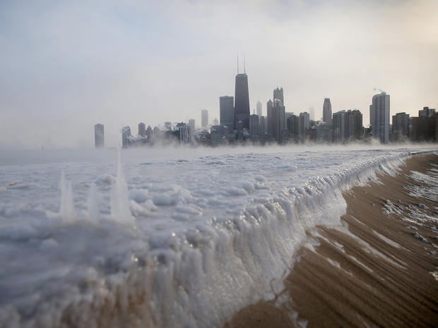 ice_freeze_chicago_46102110.jpg
