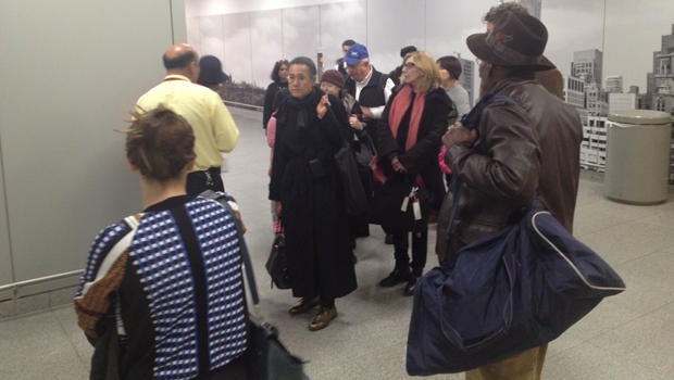 jfk-passengers-customs.jpg