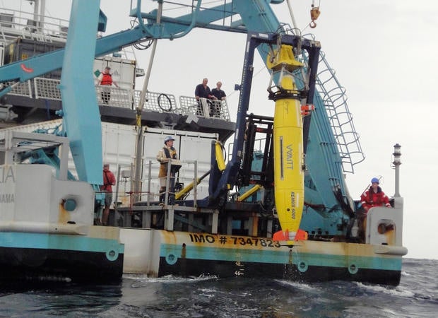 remus6000-woods-hole.jpg
