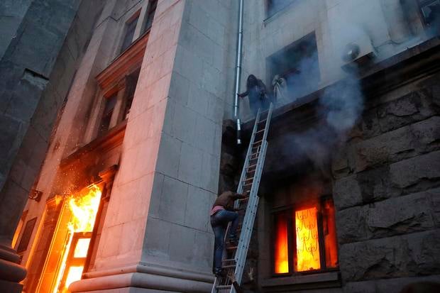 2014-05-02t191536z-1884792683-gm1ea5308w701-rtrmadp-3-ukraine-crisis-odessa-casualties.jpg
