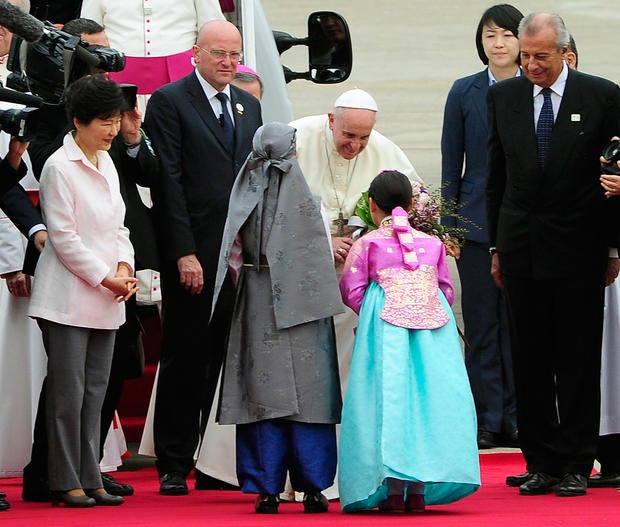 popesouthkorea453580744.jpg