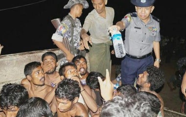 Unhelpful Punishment >> Rakhine state, Myanmar police officer beating of Rohingya Muslim minorities on video draws vow ... Unhelpful Punishment >> Rakhine state, Myanmar police officer beating of Rohingya Muslim minorities on video draws vow ...