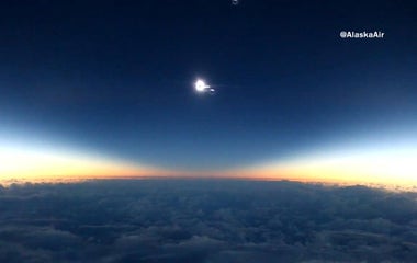 Amazing video: solar obscure from 37,000 feet