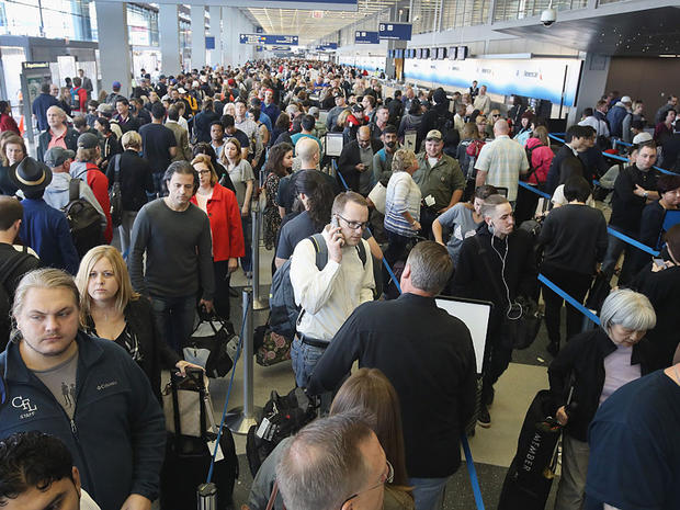 American Airlines Hopes Automated Lanes at O'Hare Will Speed Security Checks American Airlines Hopes Automated Lanes at O'Hare Will Speed Security Checks