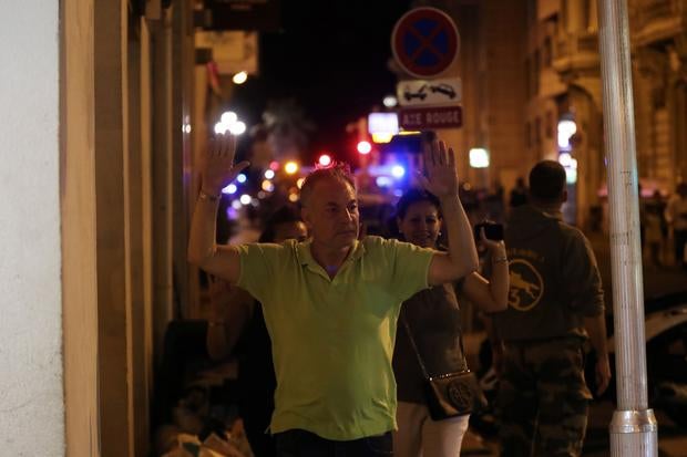 Truck plows into crowd in Nice, France 