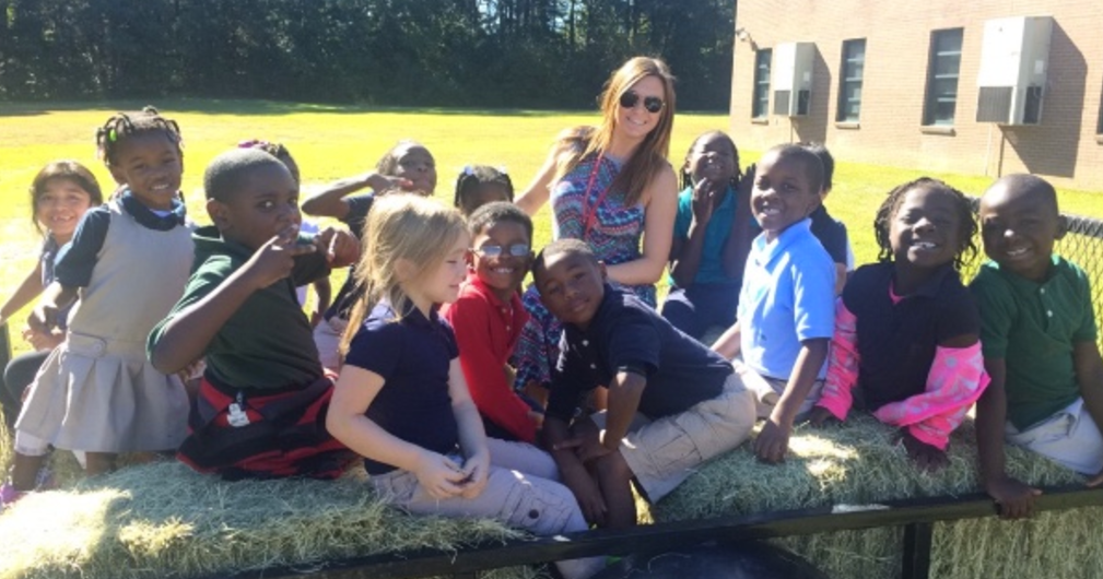 Teacher determined to buy 650 students new bikes for Christmas - CBS News