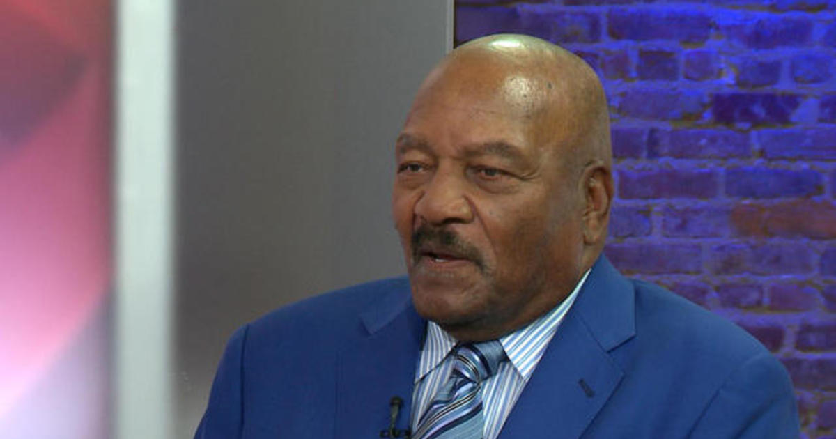Jim Brown honored with Sports Illustrated Muhammad Ali Legacy Award