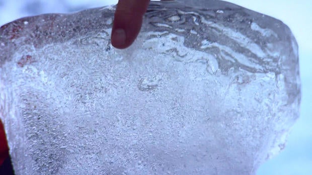phillips-antarctica-ice-melt-0213en-8105813.jpg