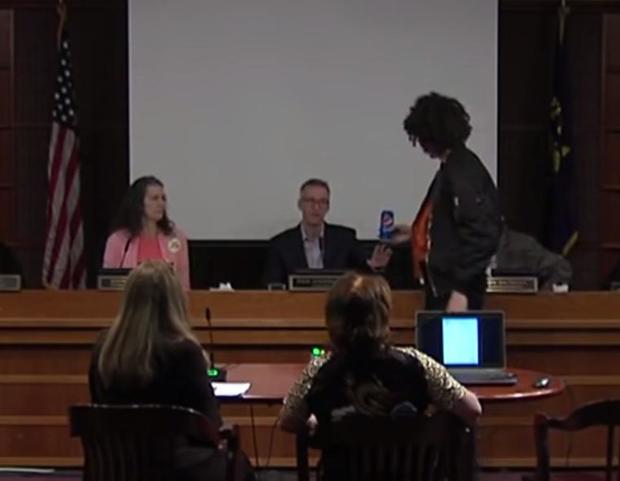170405-youtube-portland-pepsi-can02.jpg