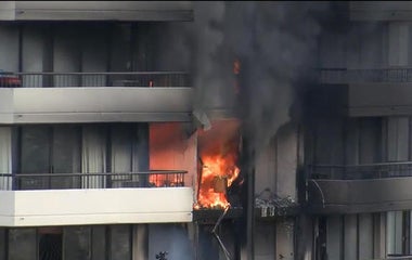3 killed after fire breaks out in Hawaii high-rise with no sprinklers