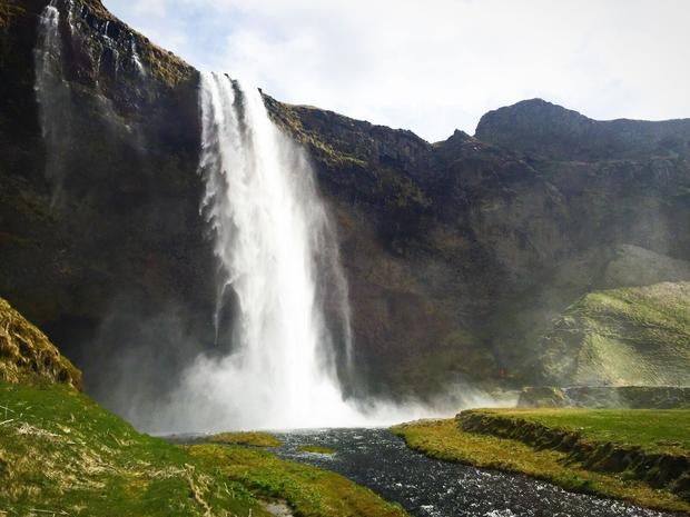 cbsn-oa-selljalandsfoss.jpg