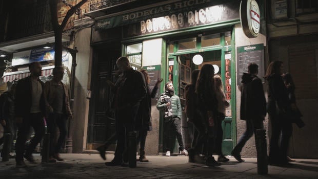tapas-bar-exterior-620.jpg