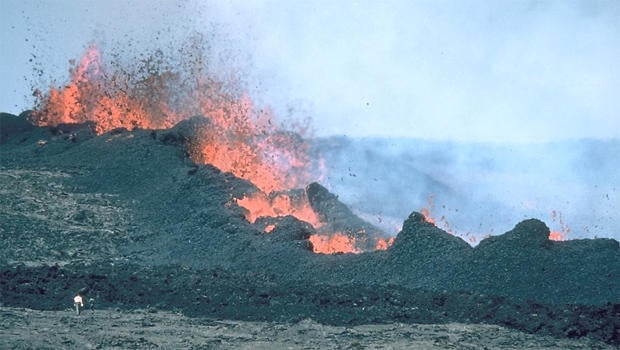 mauna-loa-volcanic-fissure-vent-1984-jd-griggs-usgs-620.jpg