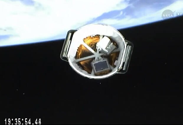 041814-launch3.jpg
