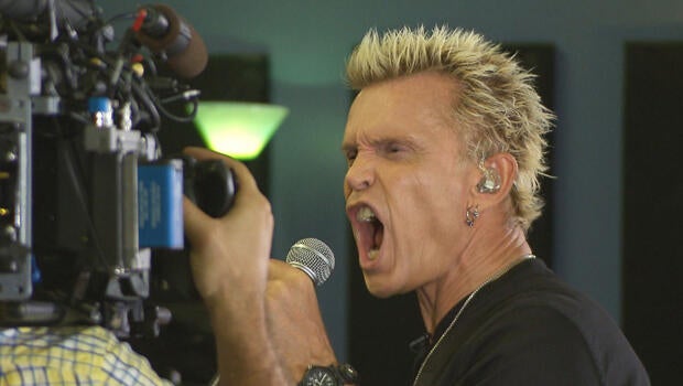 billy-idol-with-camera-rehearsals-620.jpg