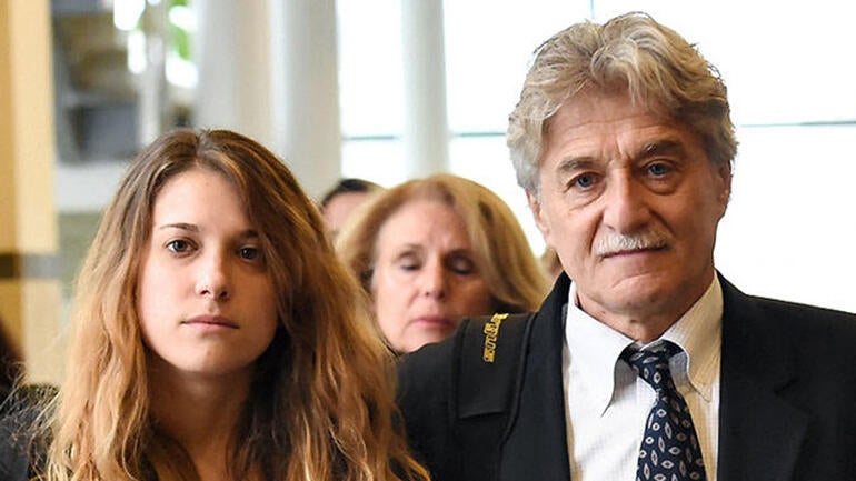 Jenna and Dr. Robert Neulander arrive to court.