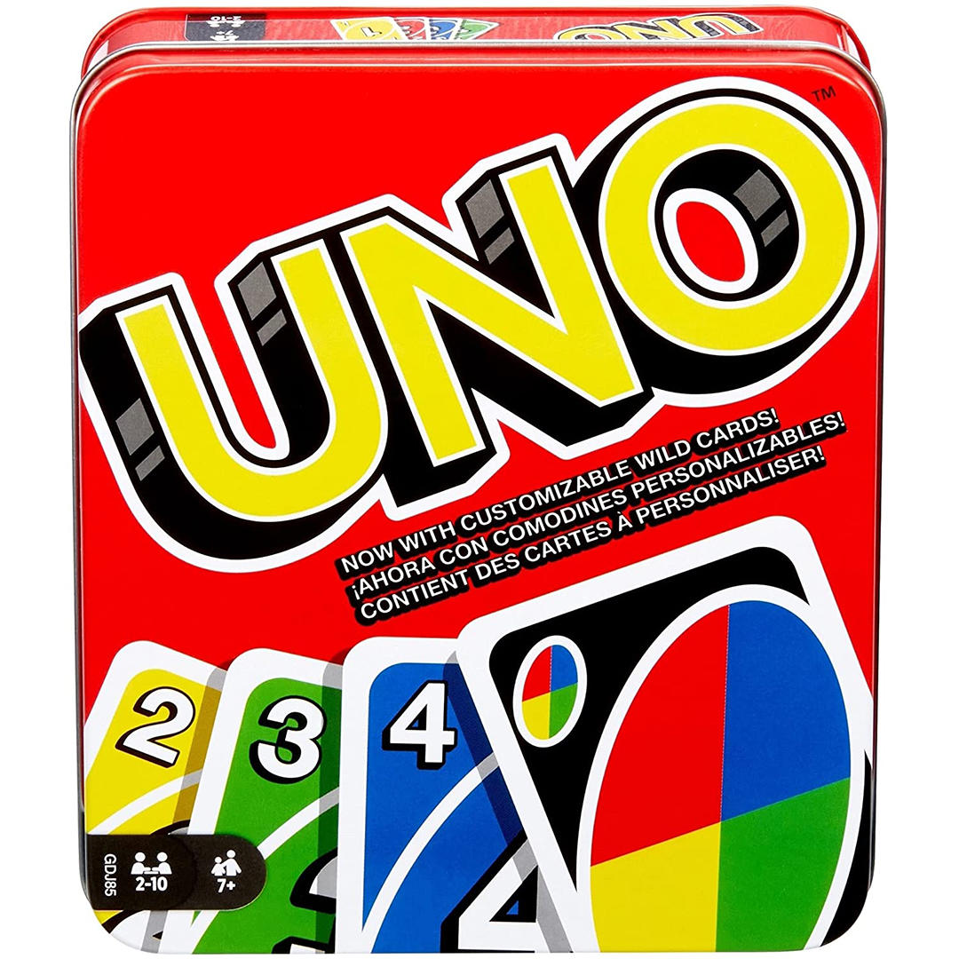 Uno family card game 