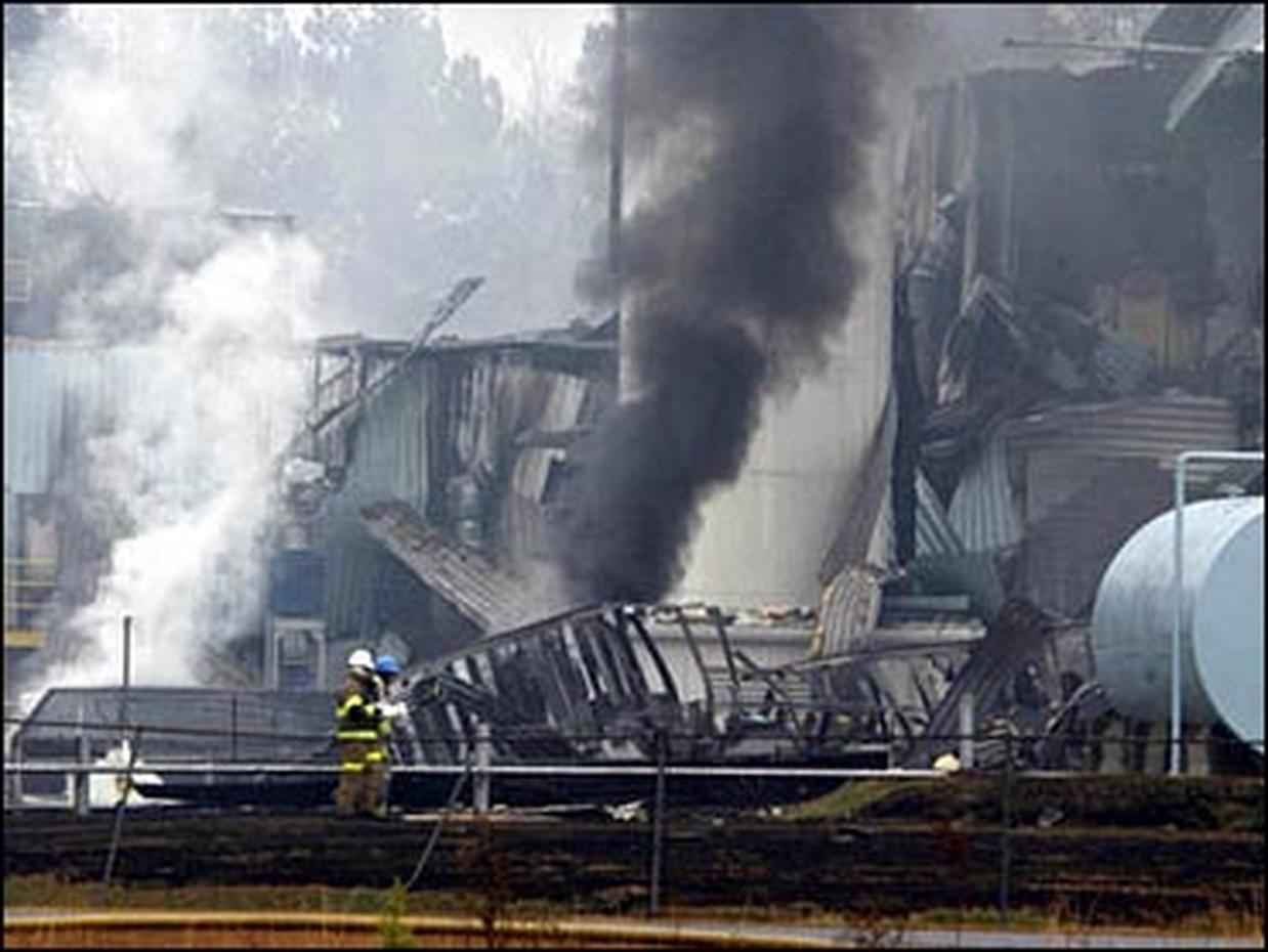 Kinston Factory Explosion - Photo 7 - Pictures - CBS News