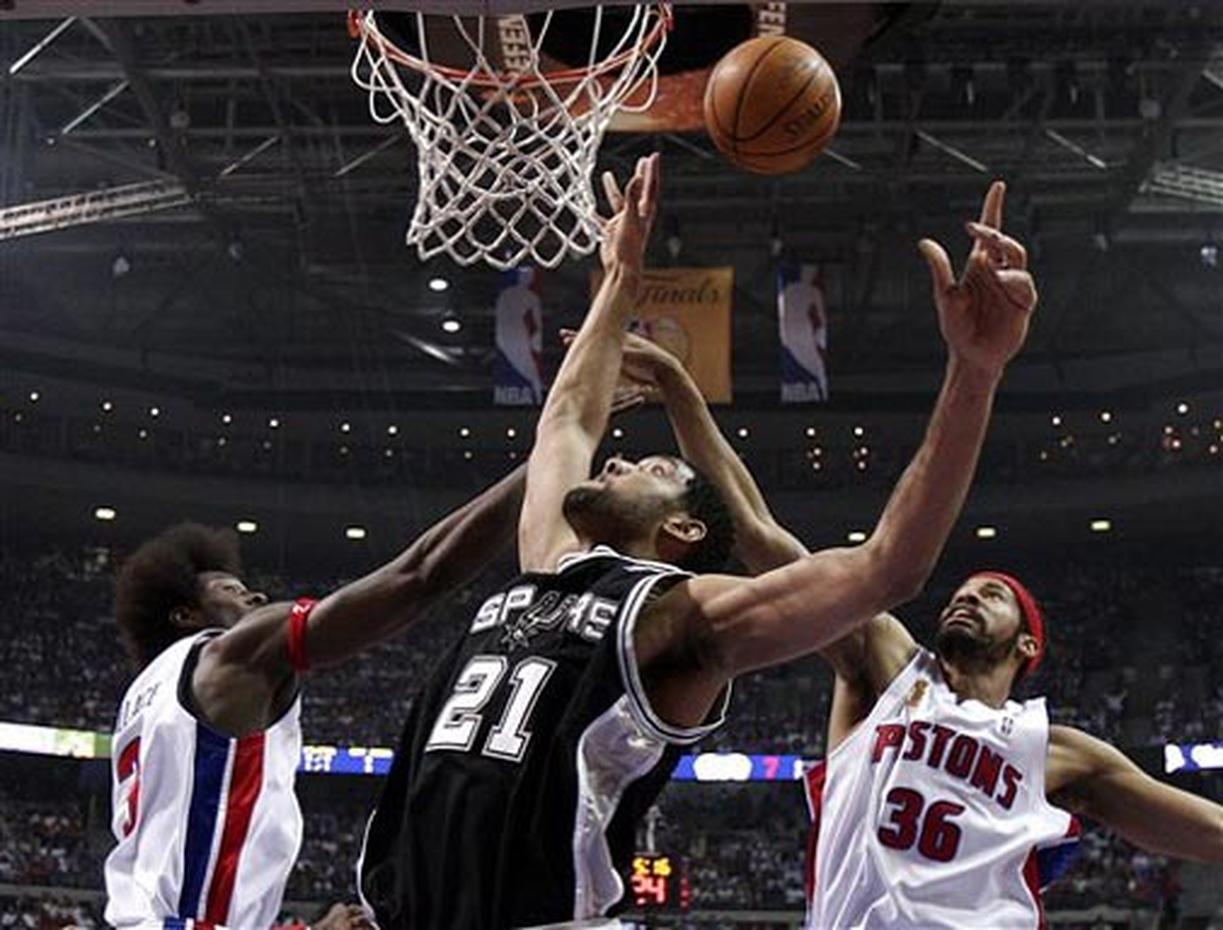 2005 NBA Finals: Game 4 - Photo 1 - CBS News