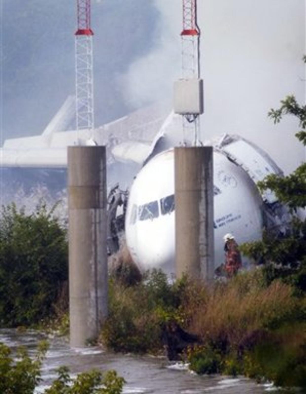 Air France Flight 358 Crash CBS News