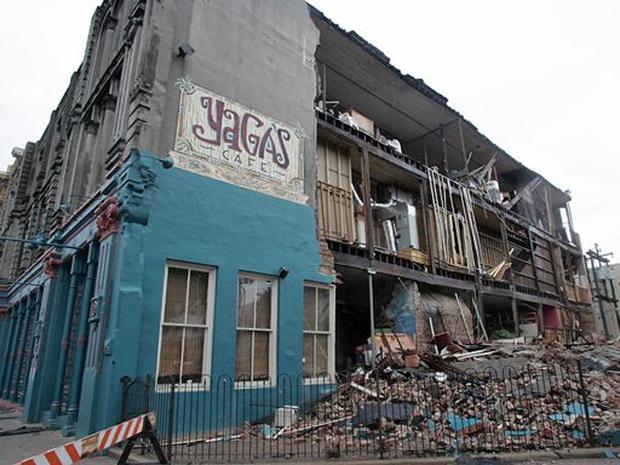 oil face in morning the 19 Rita:  Texas Pictures News CBS Hurricane   Photo