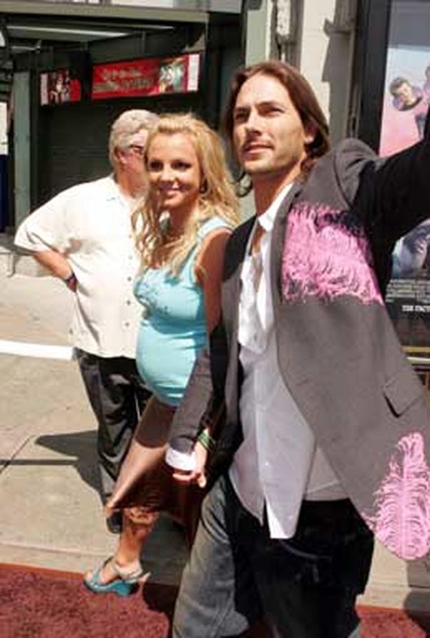 Britney and KFed Photo 1 CBS News