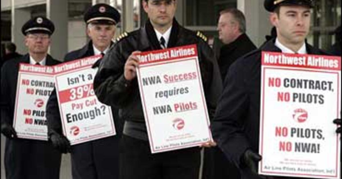 Northwest Pilots Authorize Strike Cbs News