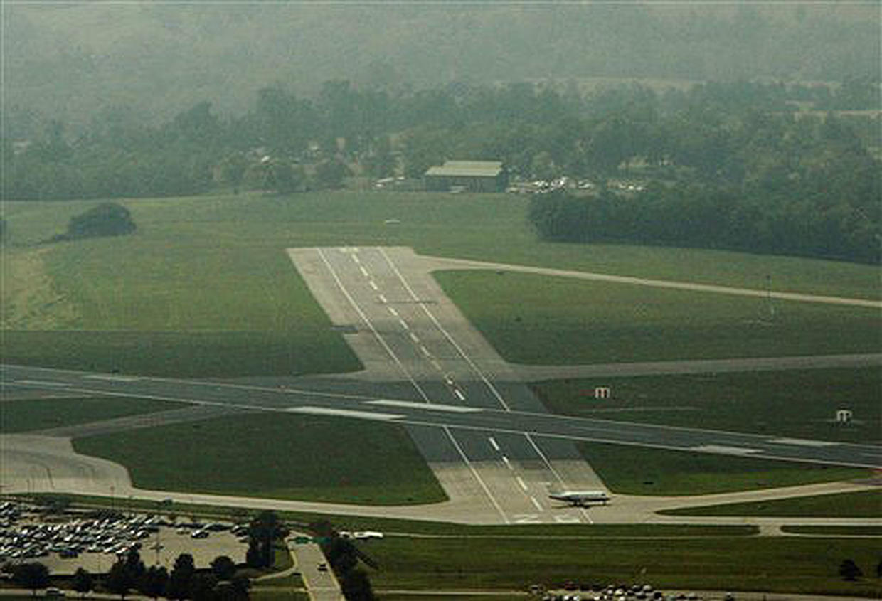 Kentucky Plane Crash Photo 8 CBS News