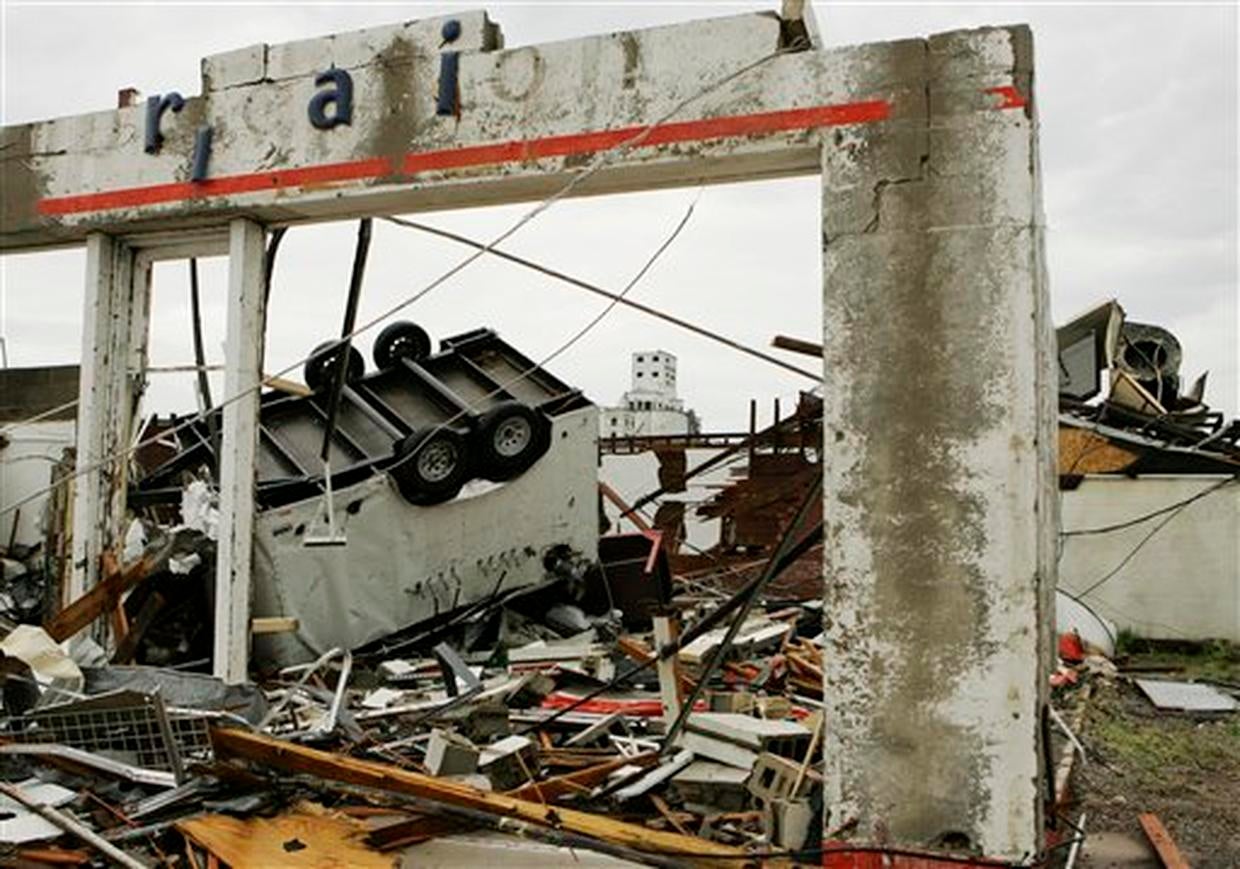 Greensburg Tornado Photo 7 Pictures CBS News