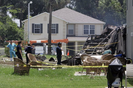 Fla. Small Plane Crash CBS News