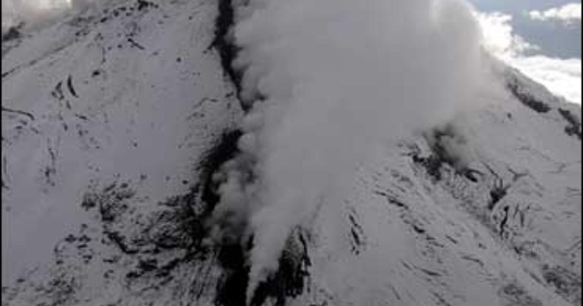 Thousands Flee Colombia Volcano Eruption CBS News
