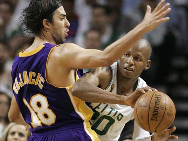 2008 NBA Finals: Game 1 - Photo 3 - Pictures - CBS News