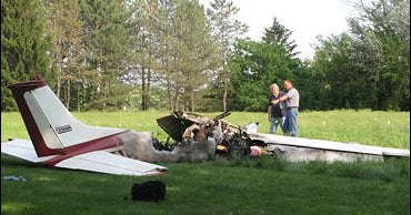 Small Plane Crashes In Ohio, Killing 6 CBS News