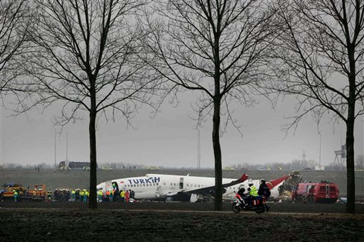 Turkish Airlines Crash Photo 17 CBS News