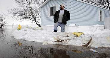 Blizzard Batters Flood Ravaged Fargo CBS News