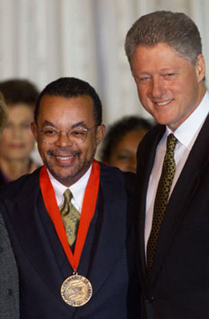 Henry Louis Gates Jr. - Photo 1 - Pictures - CBS News