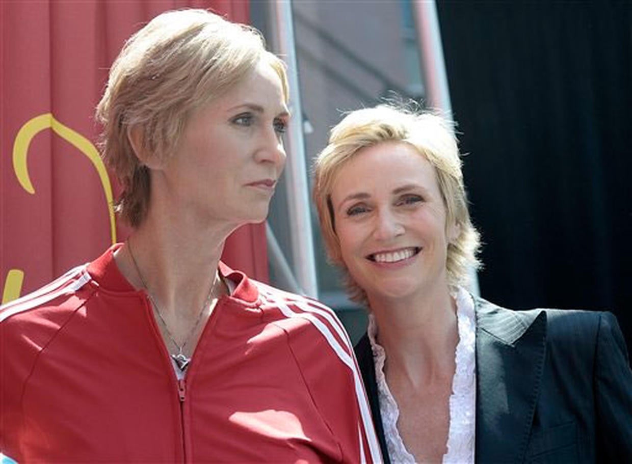 Jane Lynch Photo 3 Pictures CBS News