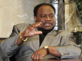 Bishop Eddie Long: Ga. Megachurch Pastor Responds to Lawsuits, Says "Claims of Sexual Misconduct Are Not True���?
