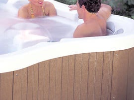 Hot Tub Intruders: Uninvited N.D. Couple Making Noise, Found Lounging in Tub