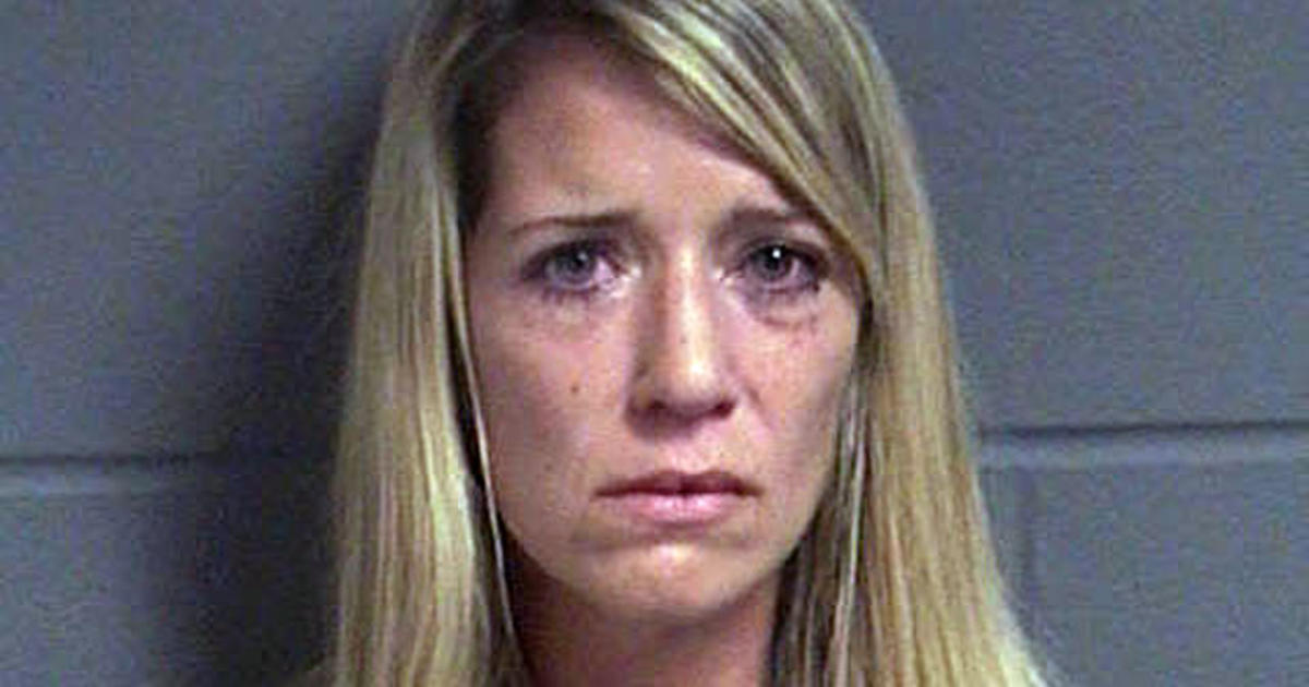 Mom Sending Nudes To Son - Texas mom sent nude pics to friend's son - Pictures - CBS News