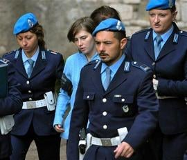 Amanda Knox Appeal: Makes Brief Court Appearance In Italy