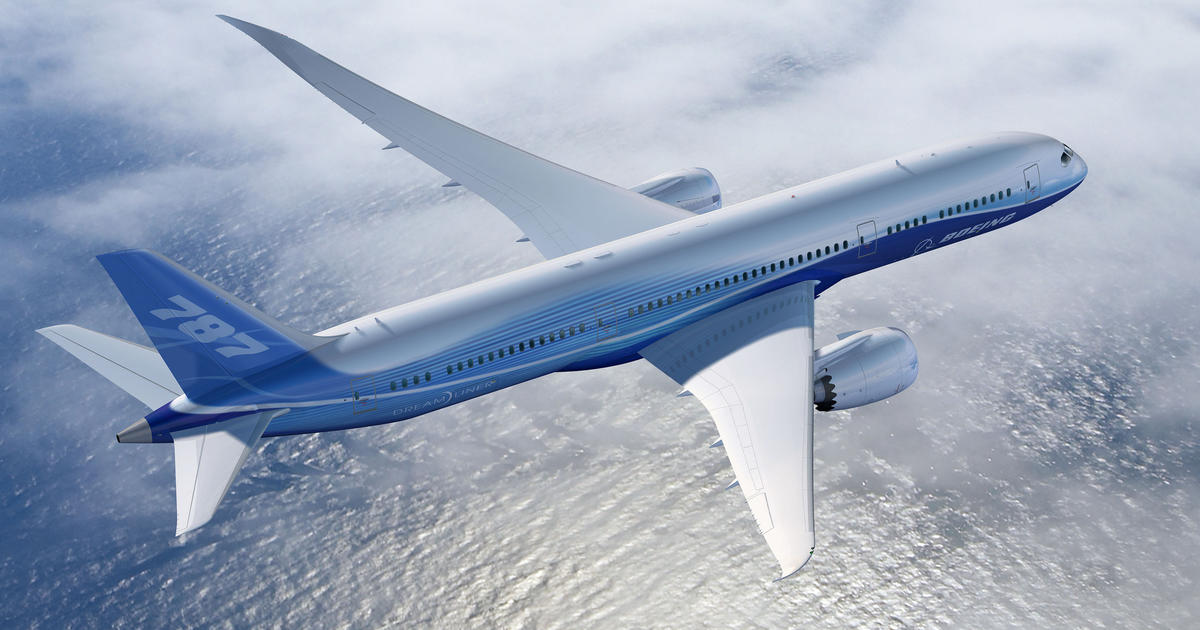 Landing gear glitch hits Boeing's 787 Dreamliner CBS News